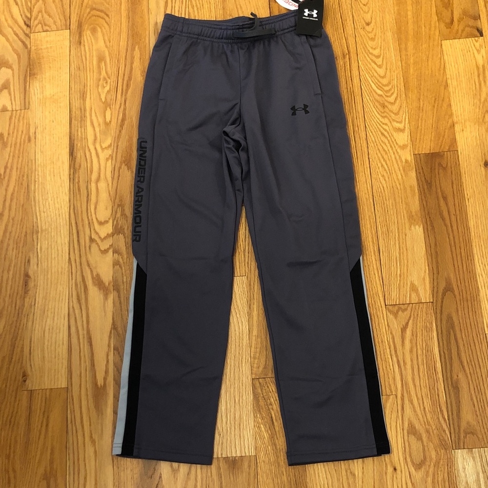 NWT Under Armour Boys Brawler 3.0 Tapered Pants Joggers Gray Size Medium